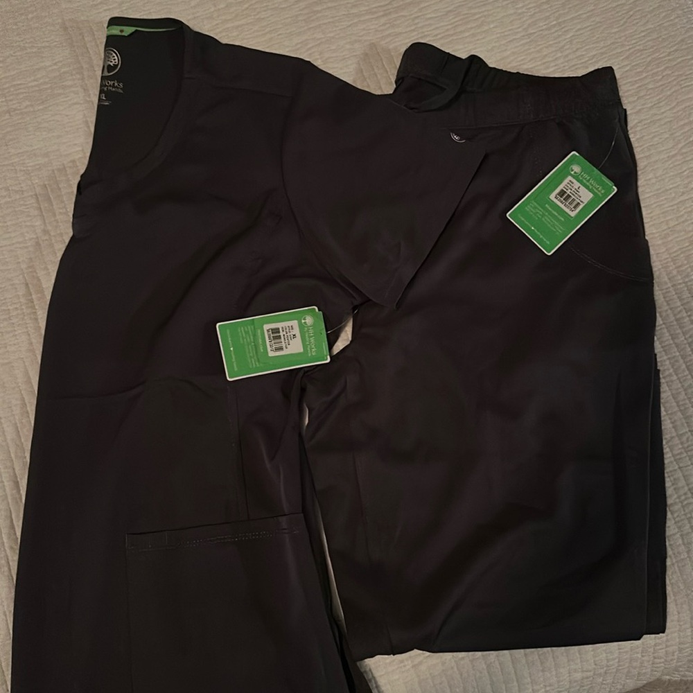HH Works-Healing Hands Pewter Rebecca Pant (L) and Pewter Monica Top (XL) Scrubs